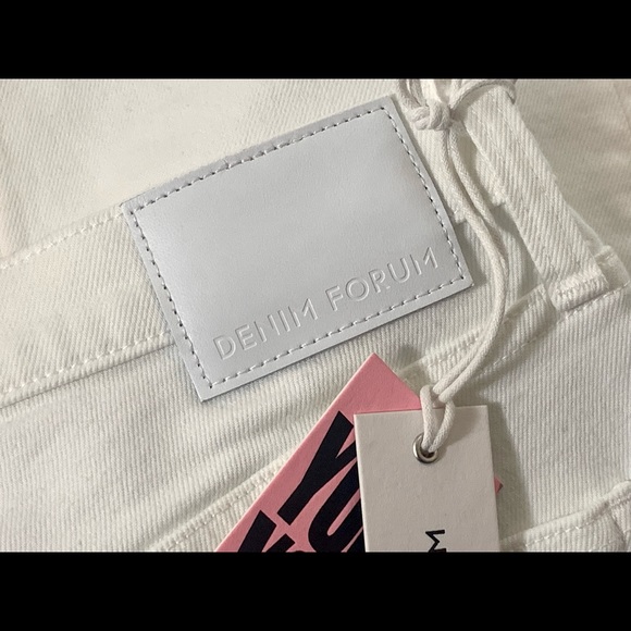 Denim Forum
The Yoko Slim - Picture 10 of 11